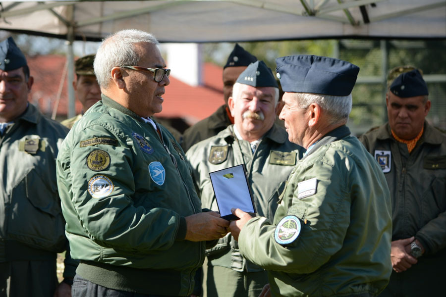 Condecoraciones al personal del Radar Malvinas