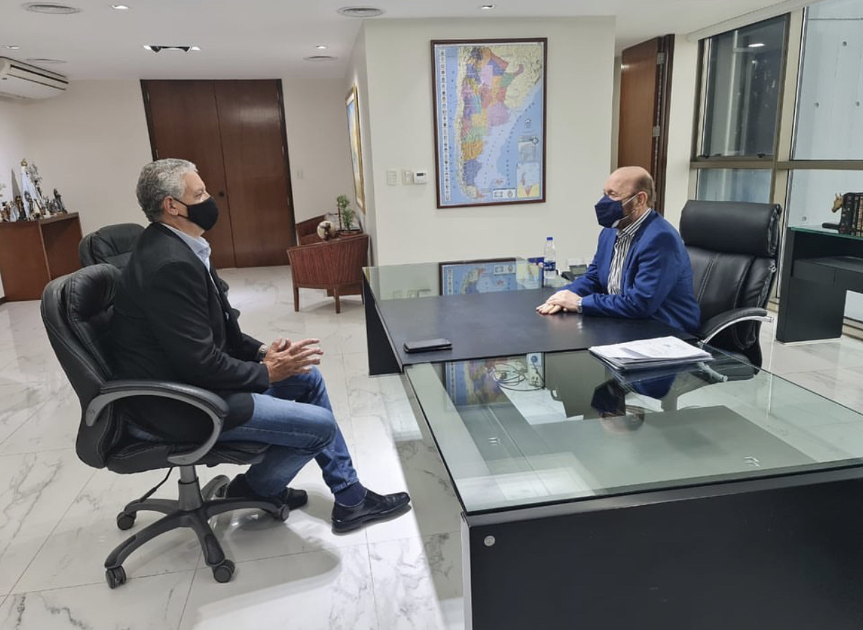 El secretario de Derechos Humanos, Horacio Pietragalla Corti, junto al gobernador de Formosa, Gildo Insfrán.