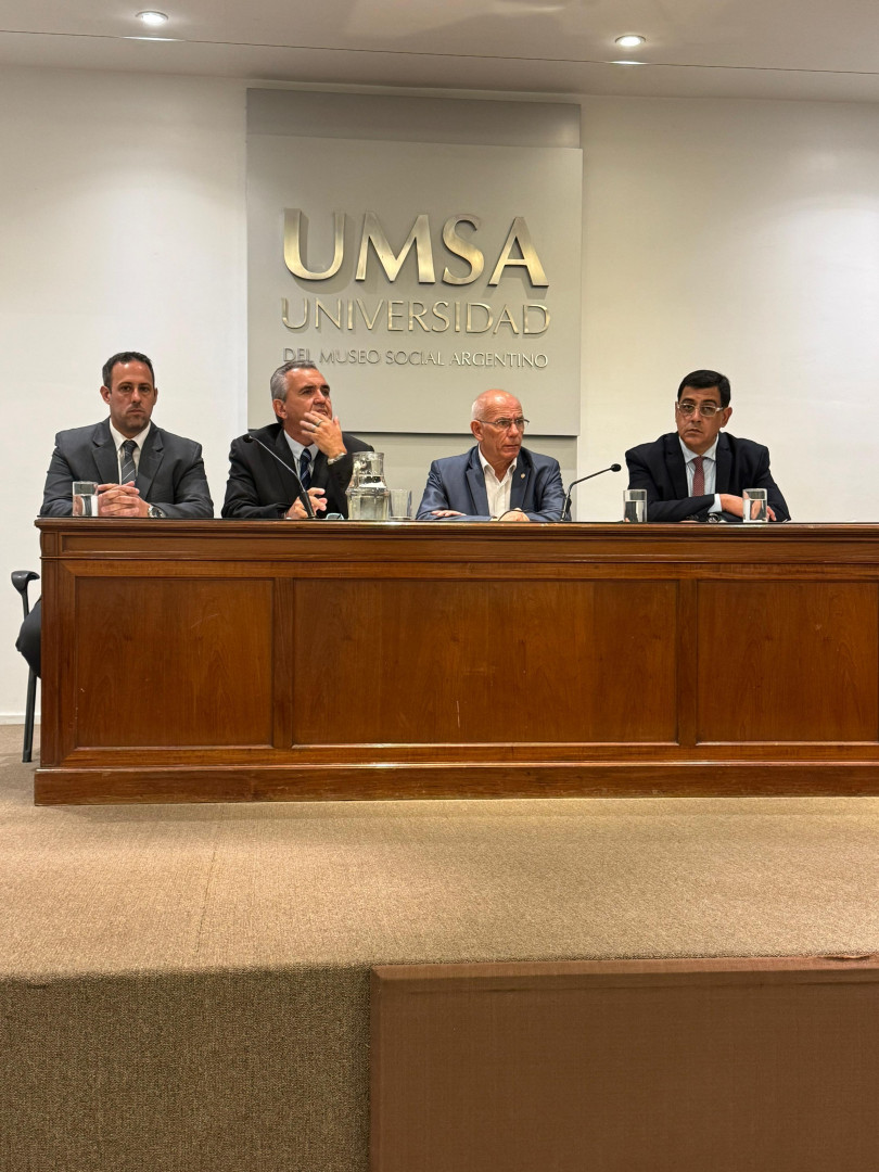 El Subsecretario de Seguridad Vial, Dr. Juan Manuel Saloj, y otros representantes provinciales de la seguridad vial, forman parte del panel de disertantes de la “Jornada Interdisciplinaria de Justicia y Seguridad Vial” organizada por la UMSA.