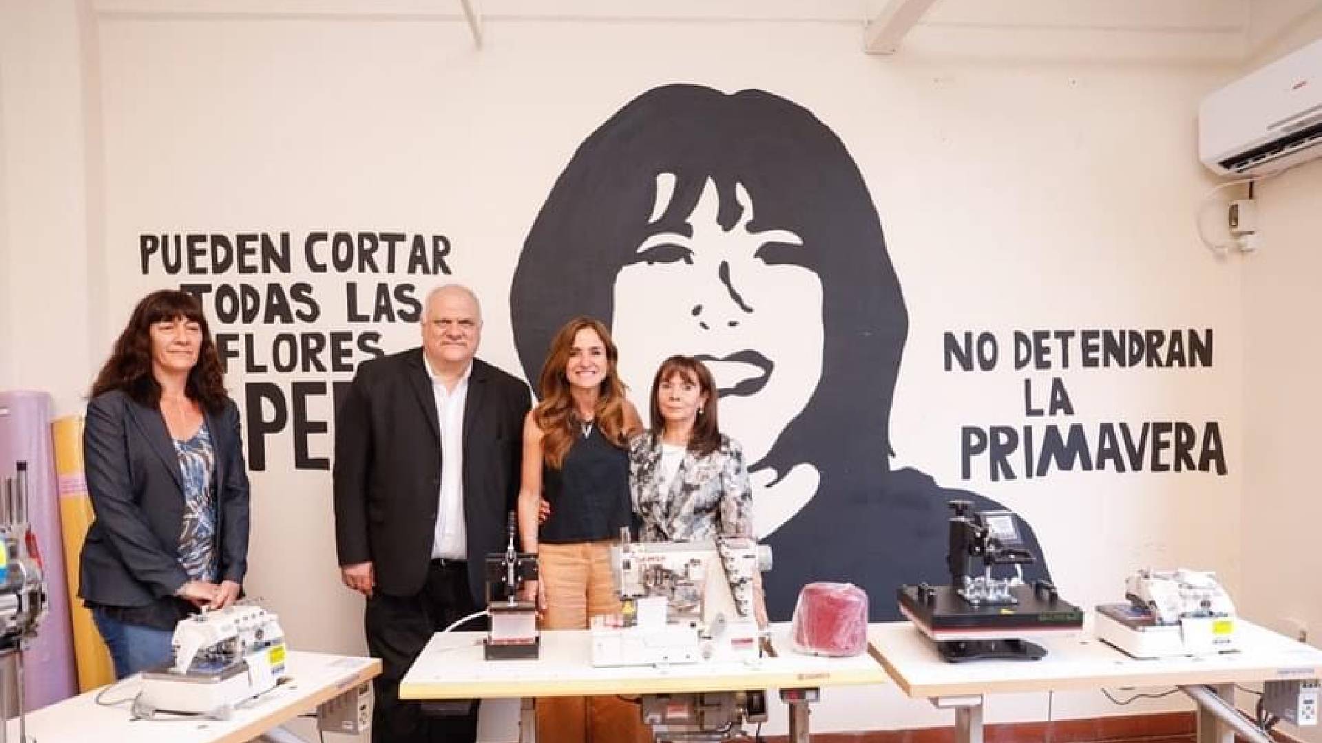 Victoria Tolosa Paz junto a Susana Trimarco, presidenta de la Fundación María de los Ángeles.