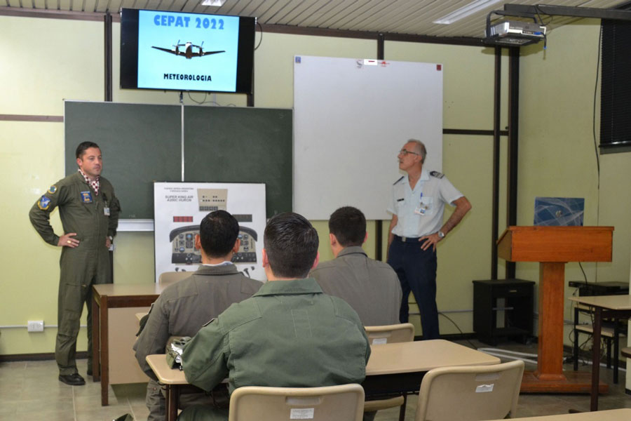 Sala de Briefing en la II Brigada Aérea