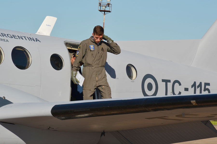 Piloto del CEPAT en la II Brigada Aérea