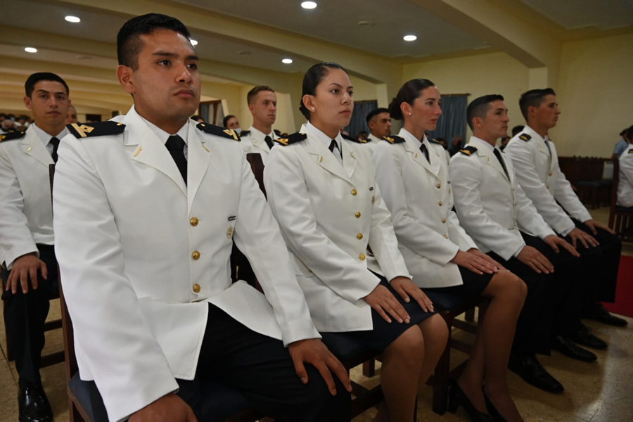 Egreso de la promoción 87 de la Escuela de Aviación Militar