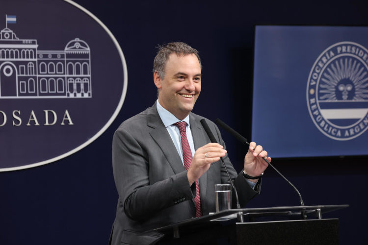 El Vocero Presidencial brindó su conferencia de prensa.