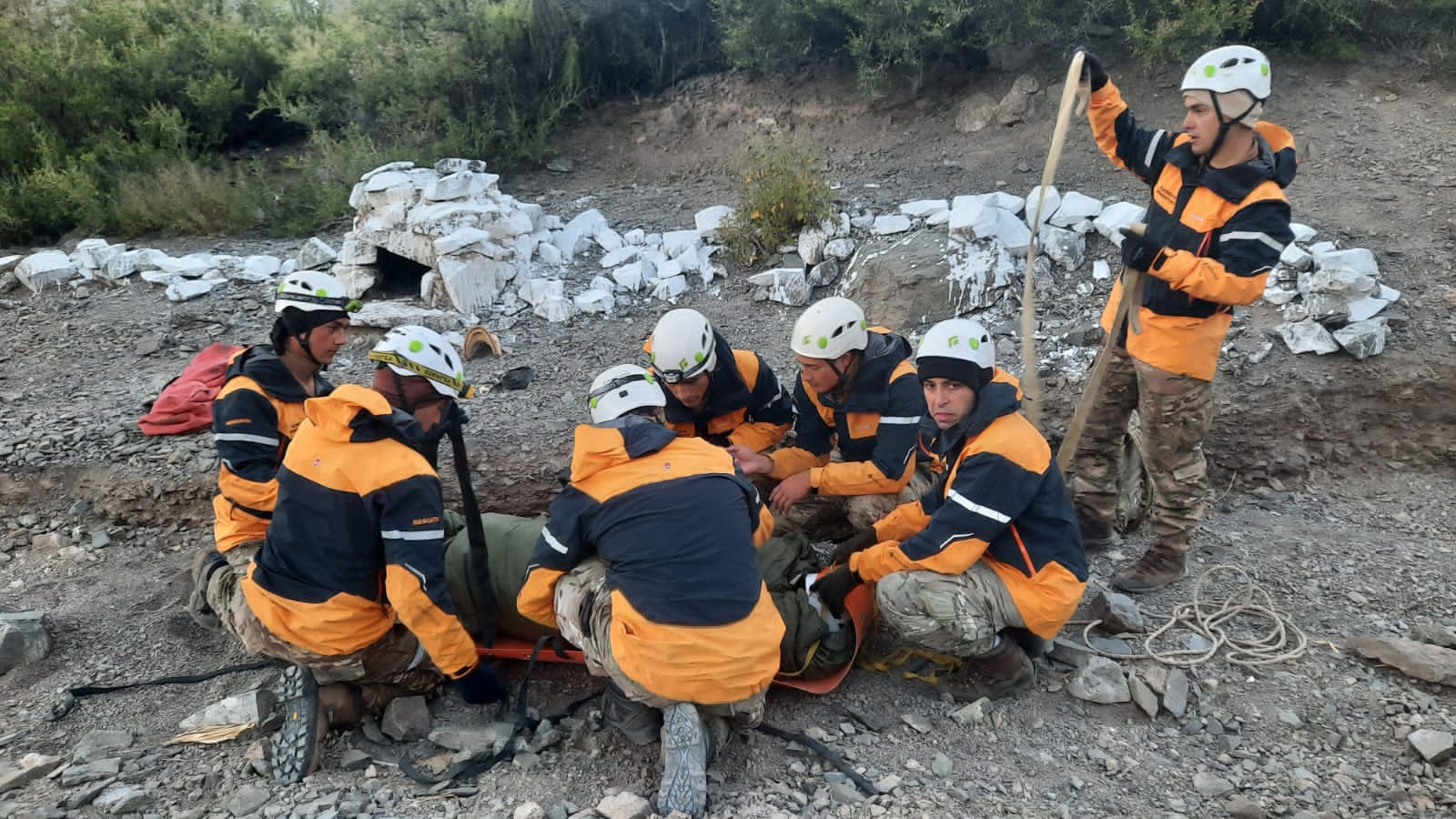 Cursillo de Rescate en Montaña de la Brigada de Montaña VIII 