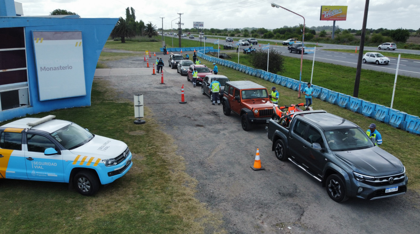 Agentes de la ANSV realizan tareas de control y fiscalización vehicular durante el fin de semana.