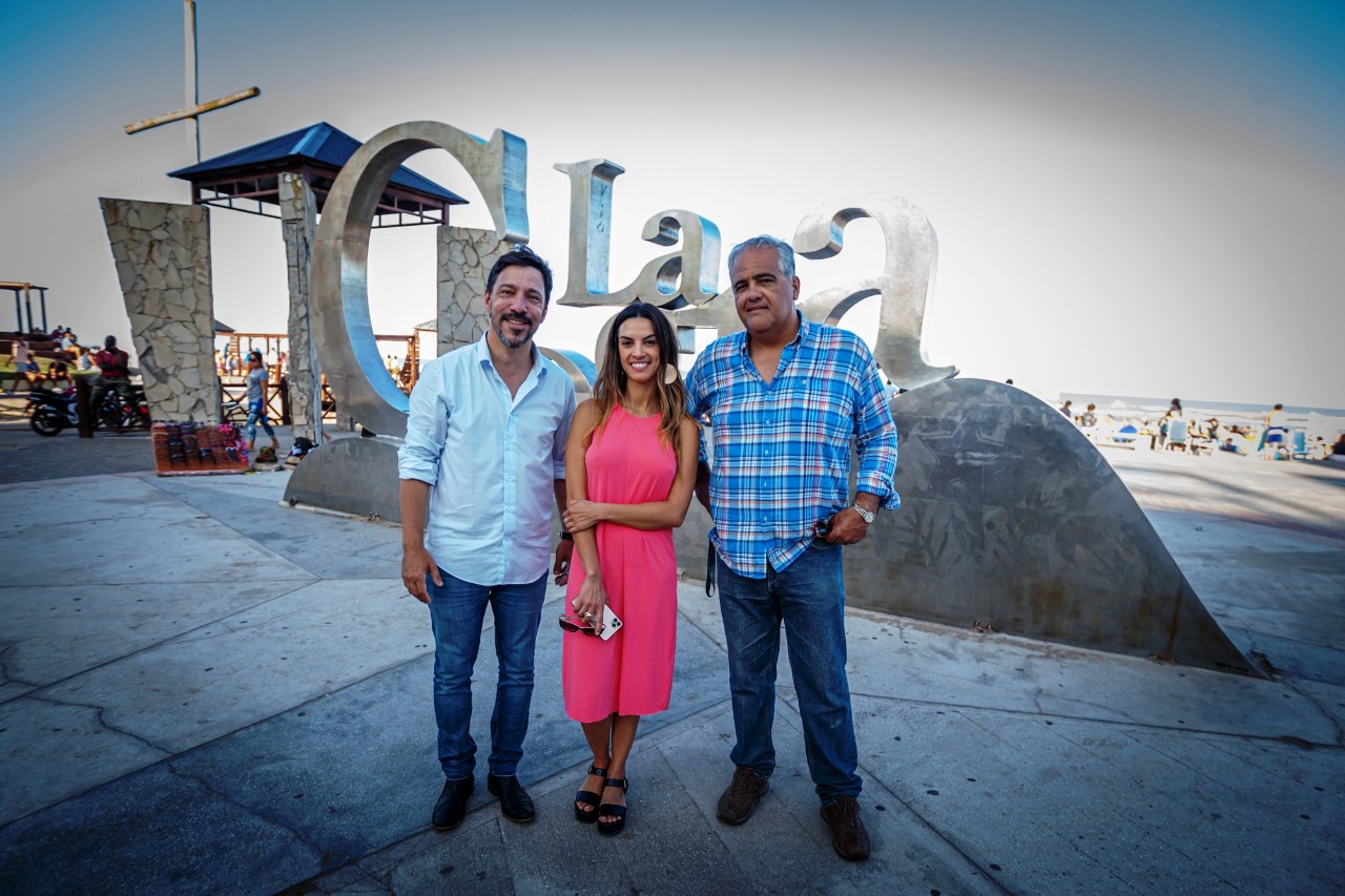 Yanina Martínez junto a Rodrigo Torre y Gustavo Sosa del Partido de la Costa