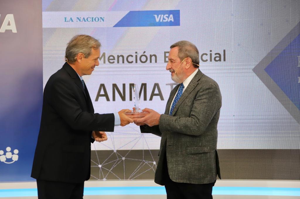 Manuel Limeres recibe mención especial a la Innovación