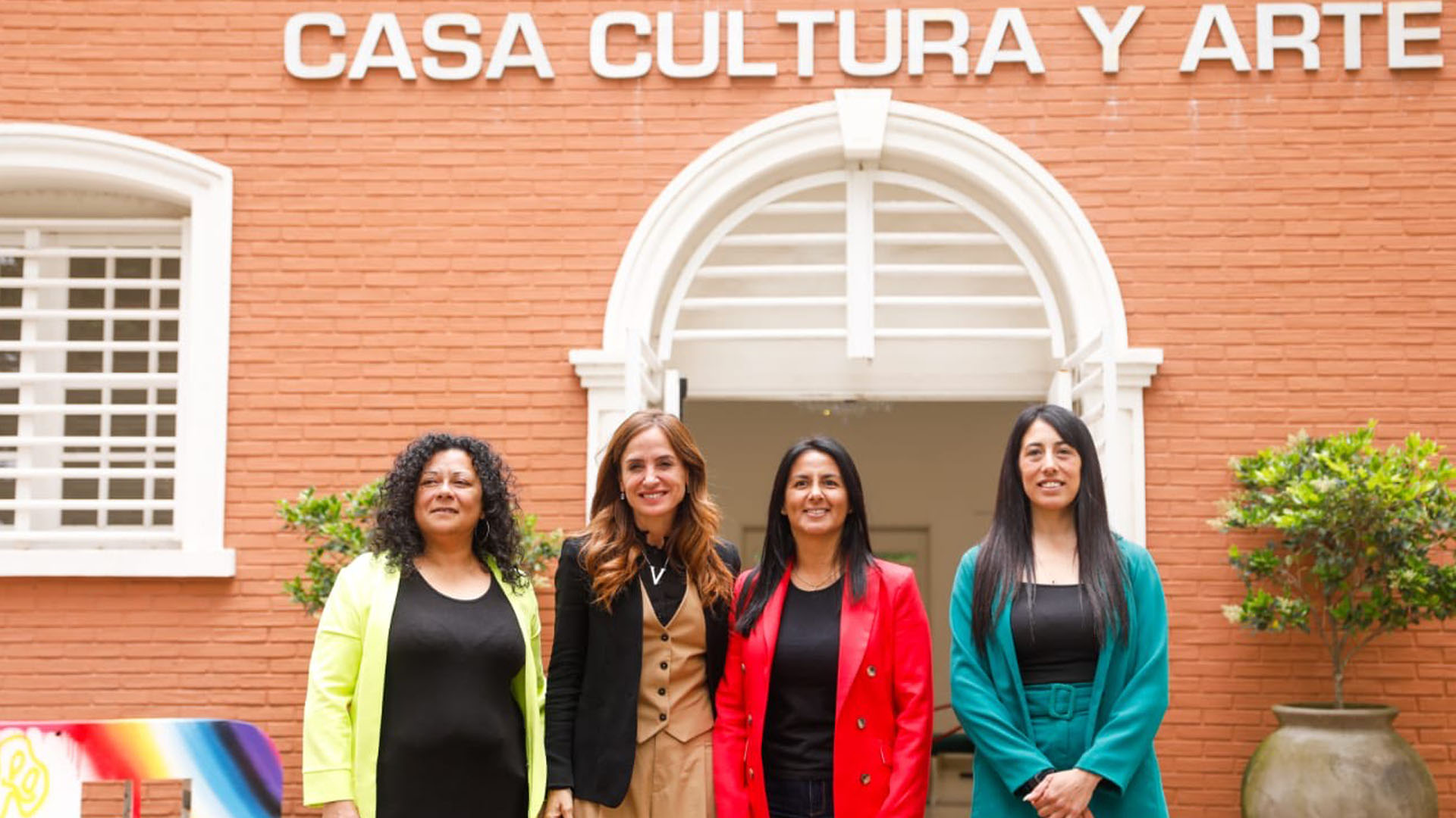 El Polo Audiovisual de la Casa de la Cultura y el Arte de Malvinas Argentinas, el cual recibió equipamiento tecnológico por parte del Ministerio de Desarrollo Social, con el fin de fortalecer los talleres audiovisuales y de fotografía.