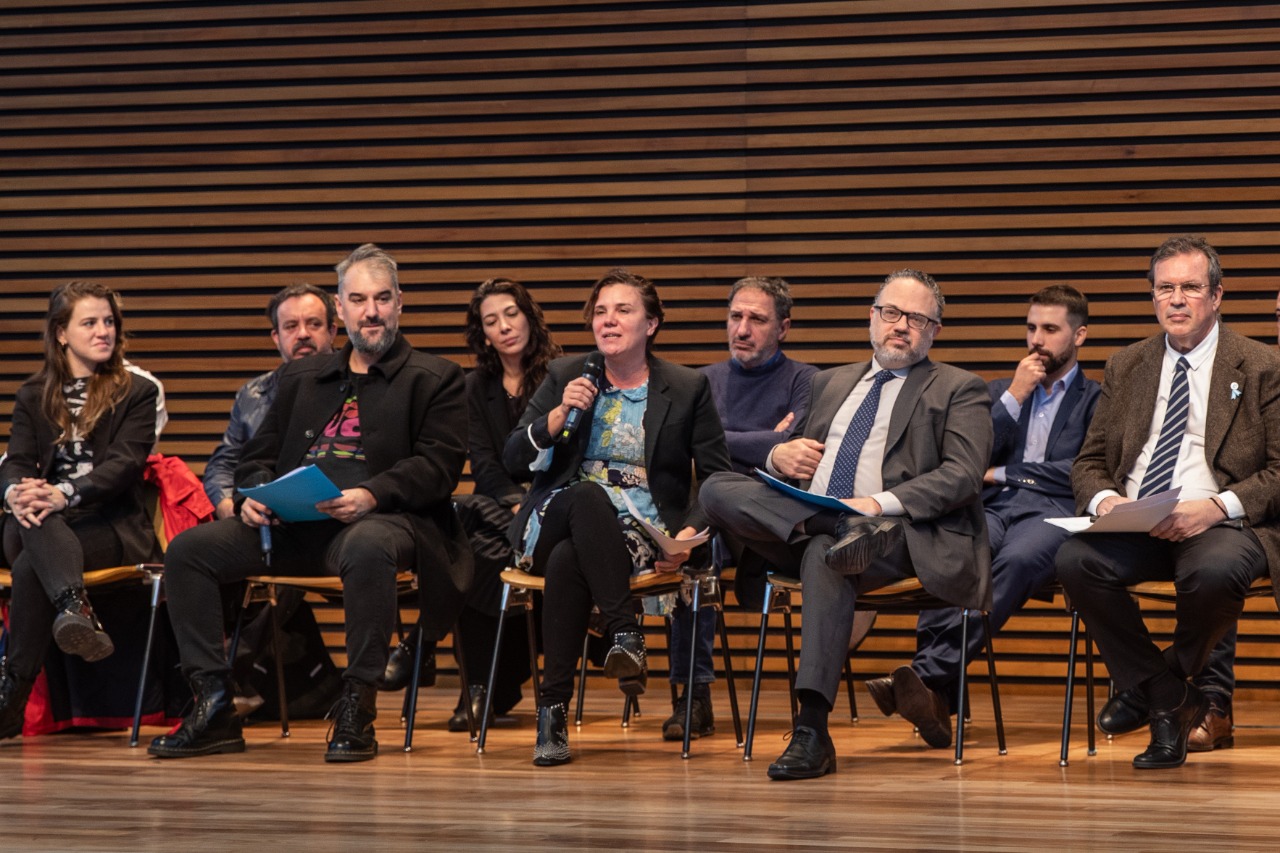 Lucrecia Cardoso habla en la cúpula del CCK