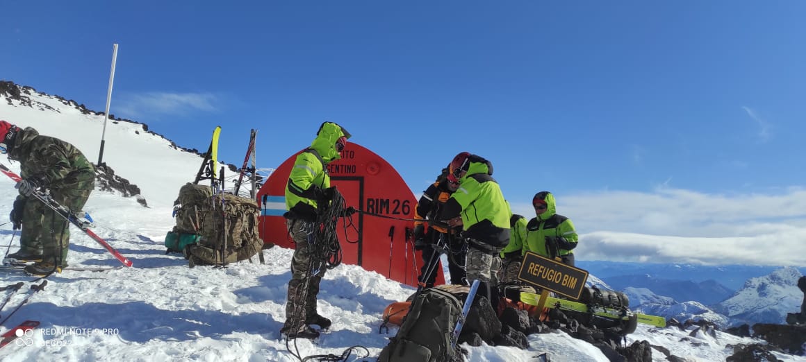 Volcán Lanín: Ejercicio de la Patrulla de Rescate 4